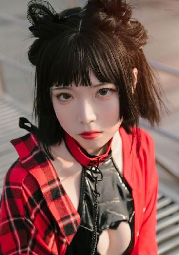 《春色寄情人》电视剧