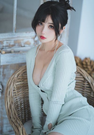 美女任你操