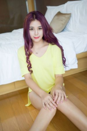 白丝美女被c