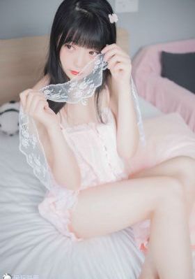 含着她花蒂啃到高潮视频