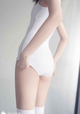 《堕落女教师》在线观看