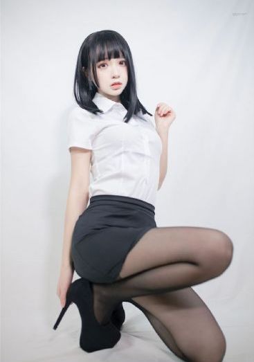 娇小性色