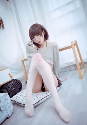 丰满的后妈